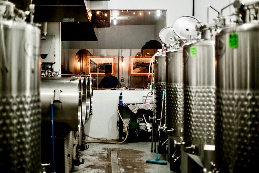 More Photos Of 315 E Railroad St, Cut Bank Sports And Entertainment For Sale