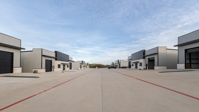 More Photos Of 4620 US 377 Hwy, Aubrey Unknown For Lease