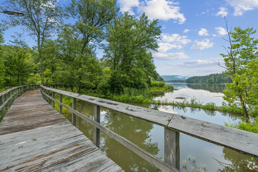 More Photos Of 490 Lake Marvin Rd NE, Armuchee Specialty For Sale