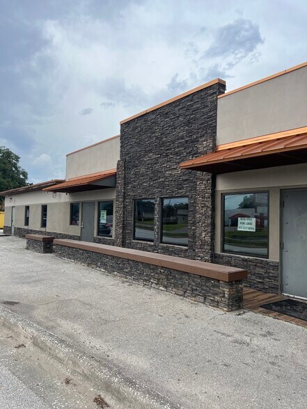 More Photos Of 1517 N Orange Blossom Trl, Orlando Office For Lease