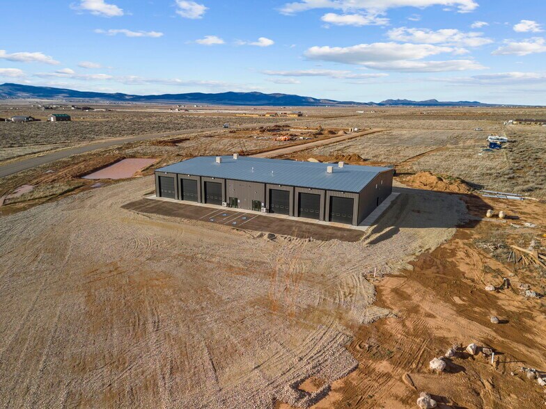 More Photos Of 3709 5650 w, Cedar City Industrial For Lease