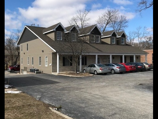 Primary Photo Of 44 N Virginia St, Crystal Lake Office For Lease