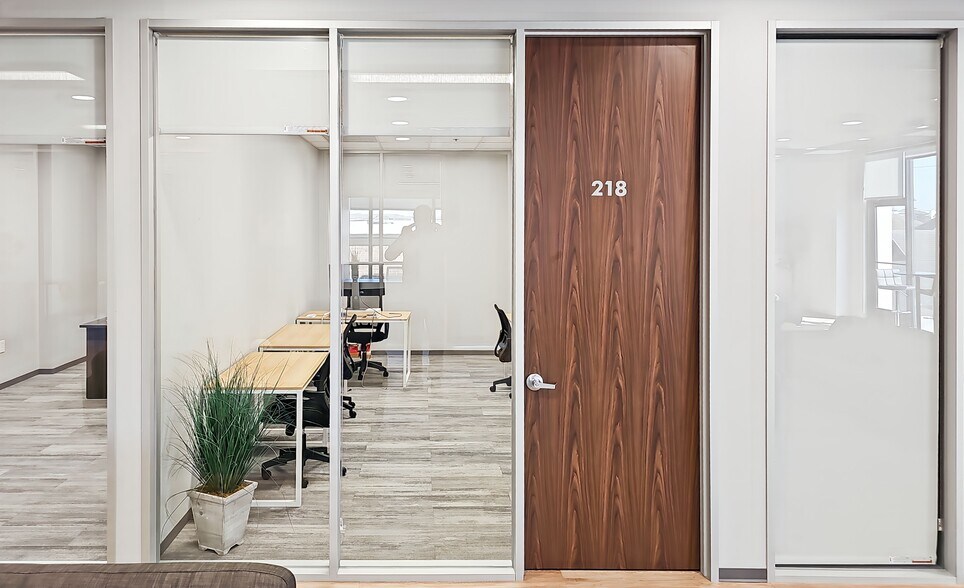 More Photos Of 18722 University Blvd, Sugar Land Coworking Space
