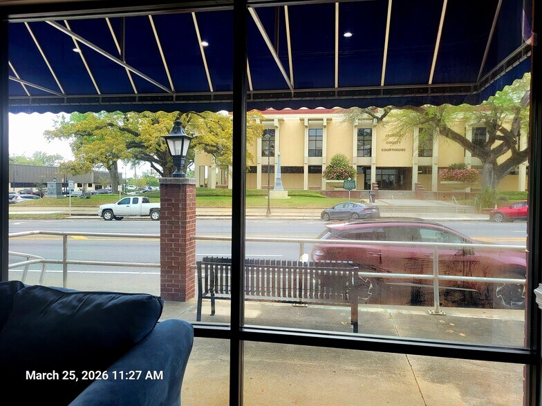 More Photos Of 4442 Lafayette St, Marianna Office For Sale