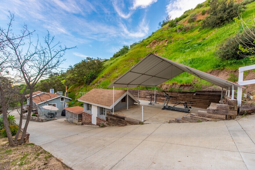 More Photos Of 12141 Wildwood Trl, Kagel Canyon Specialty For Sale
