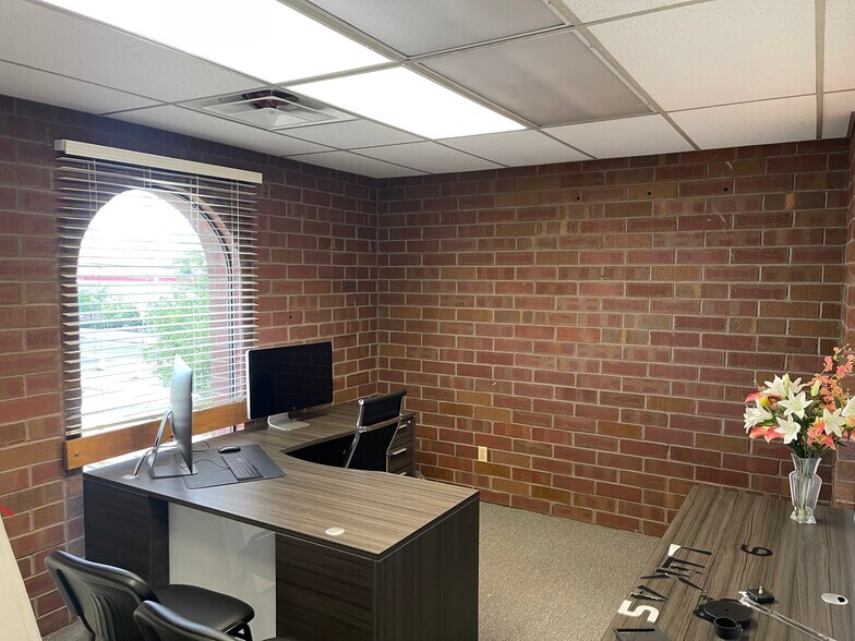 More Photos Of 1735 S 300 W, Salt Lake City Auto Dealership For Lease