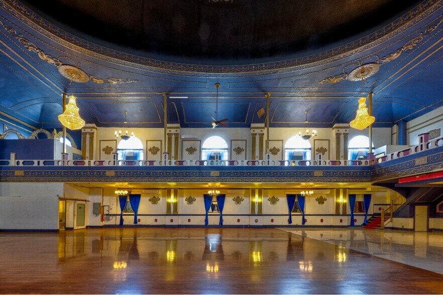 More Photos Of 5670 58th St, Maspeth Specialty For Sale