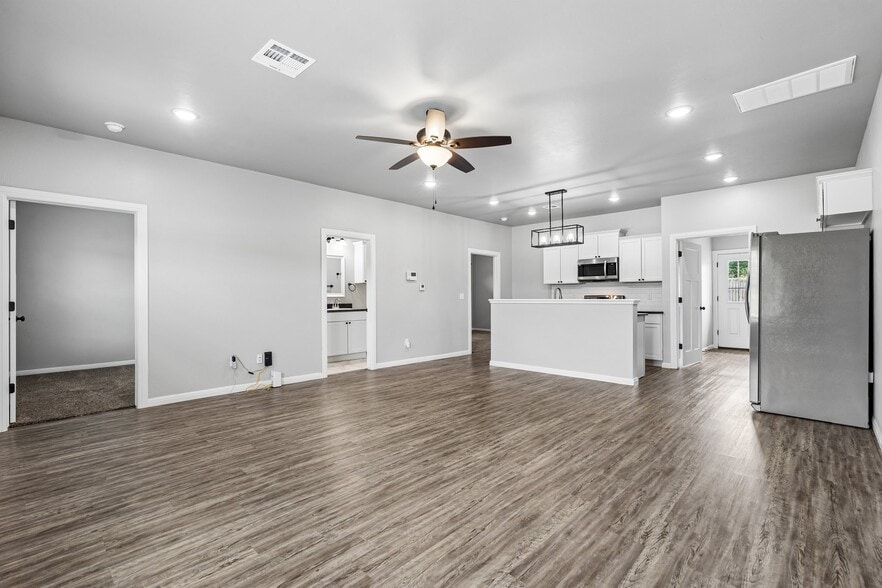More Photos Of 11514-11529 Cottage Ln, Jones Apartments For Sale