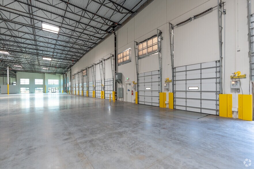 More Photos Of 250 Lauo Loop, Kahului Warehouse For Lease