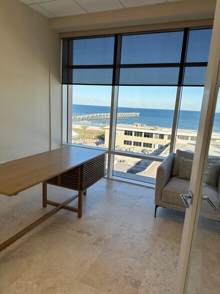 More Photos Of 320 1st St N, Jacksonville Beach Office Residential For Sale