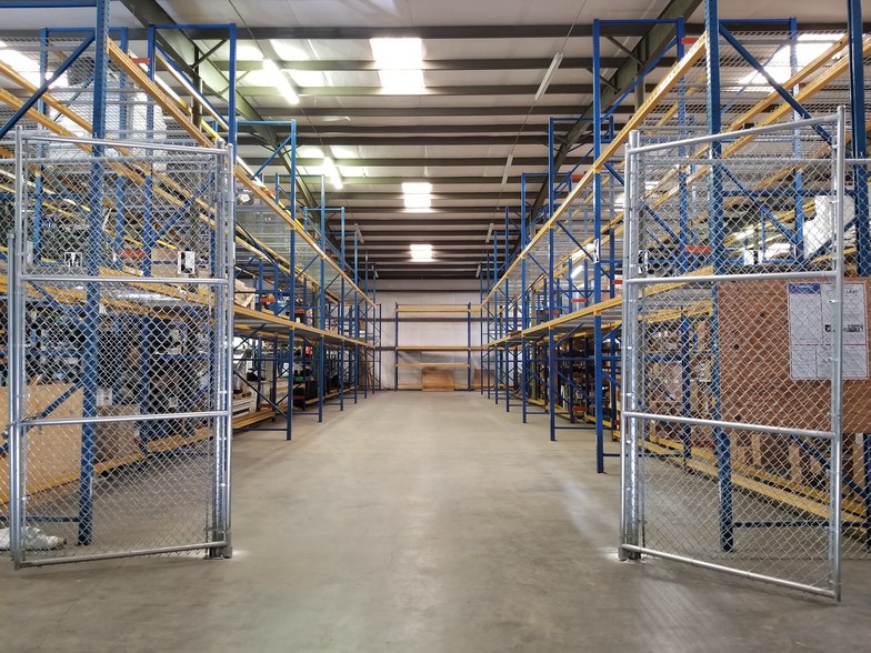 Primary Photo Of 1543 Columbia Ave, Franklin Warehouse For Lease