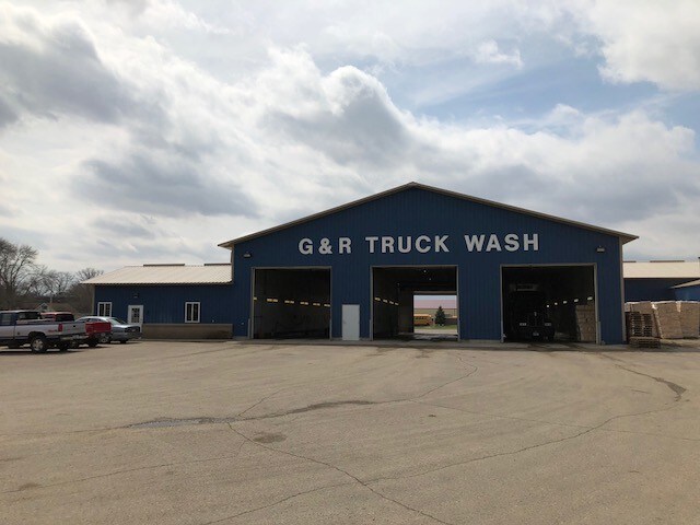 More Photos Of 501 11th St NE, Austin Carwash For Sale