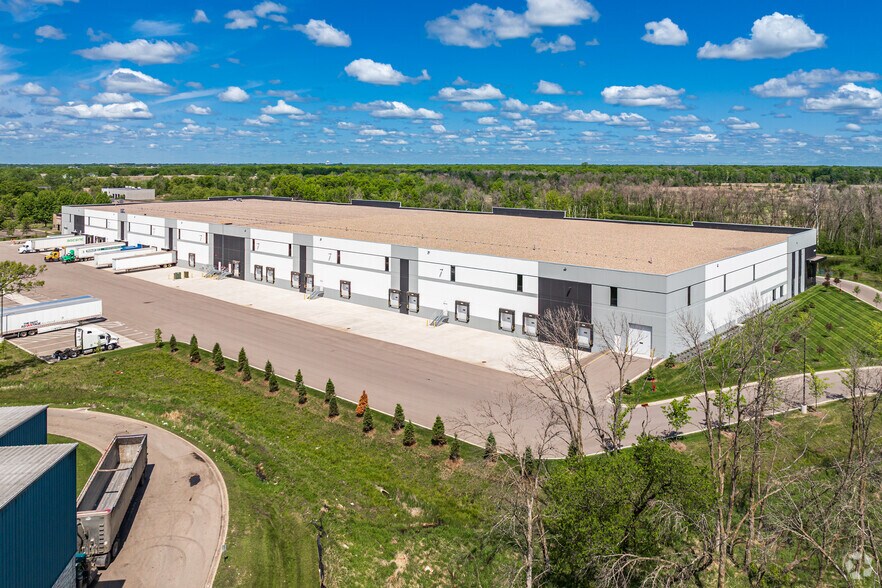 More Photos Of 10400 Naples St NE, Blaine Industrial For Lease