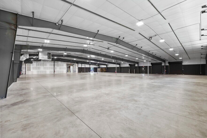 More Photos Of 110 Commercial Blvd, Flat Rock Manufacturing For Sale