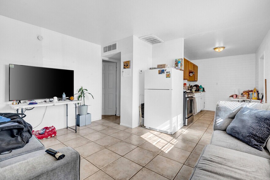 More Photos Of 10212 N 14th Ave, Phoenix Apartments For Sale