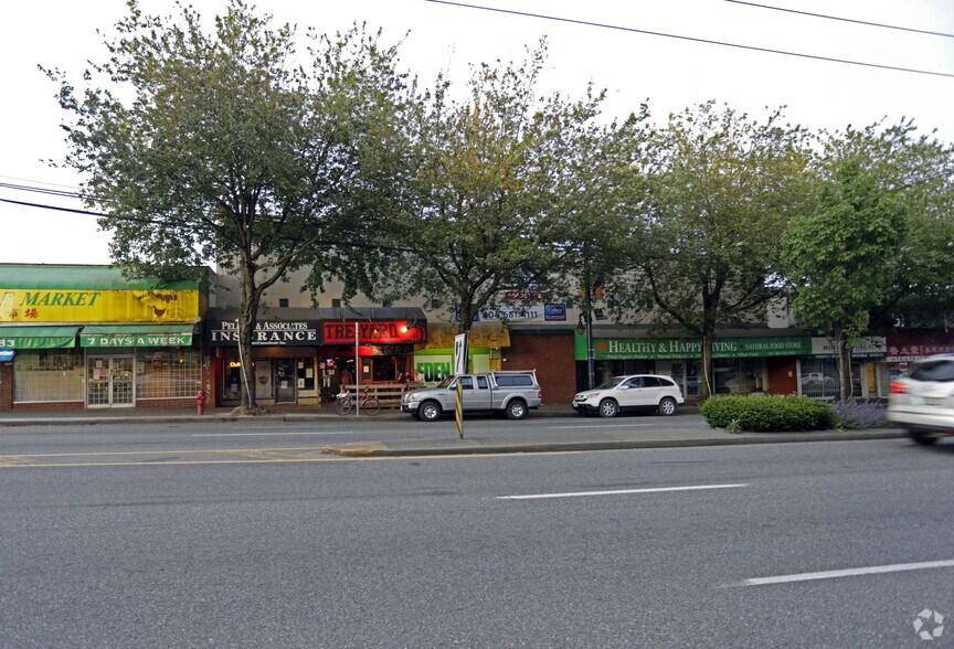 More Photos Of 8486 Granville St, Vancouver Storefront For Lease