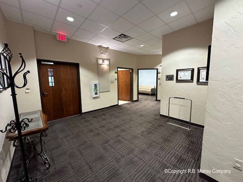More Photos Of 3250 S Delaware Ave, Springfield Medical For Sale