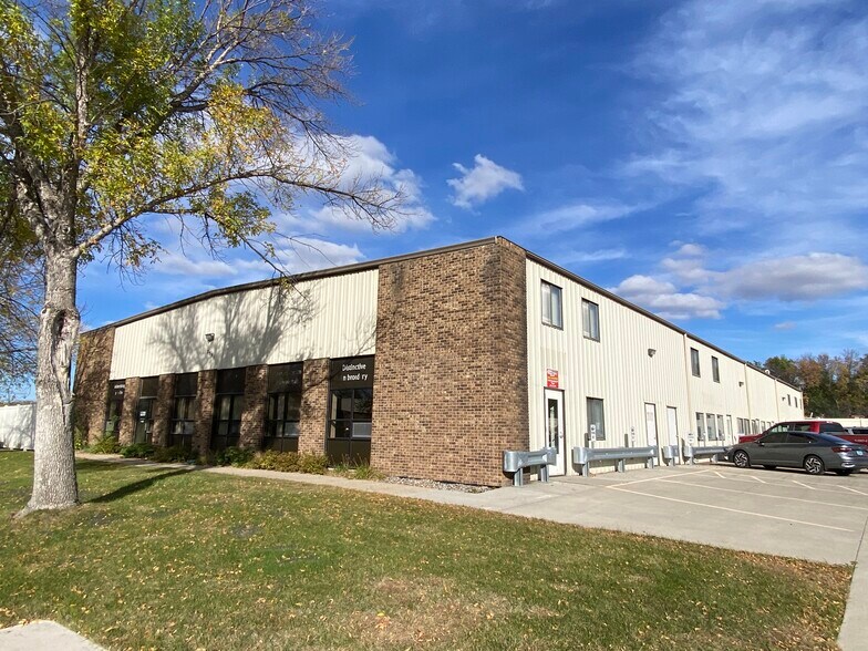 Primary Photo Of 2301 N 12th St, Fargo Office For Lease
