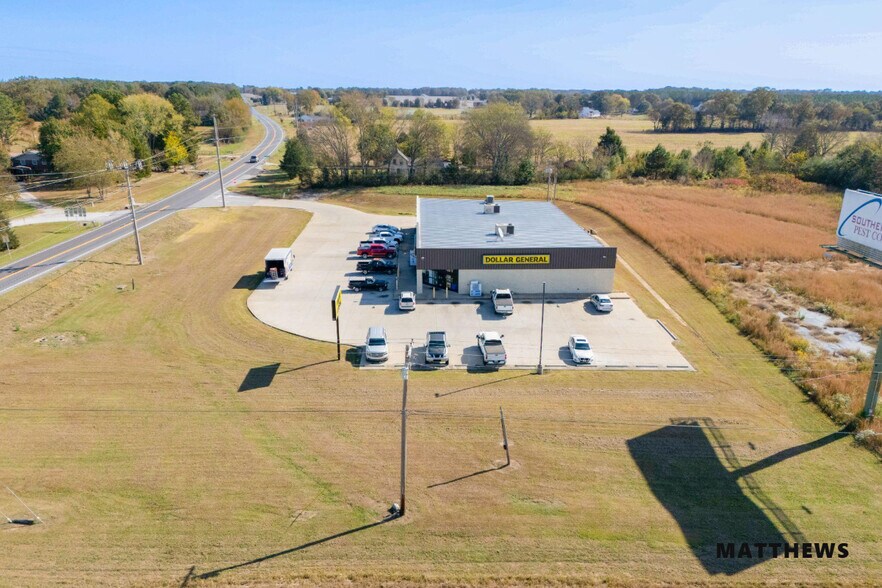 More Photos Of 100 Highway 64, Killen General Retail For Sale