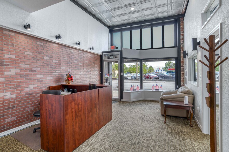 More Photos Of 621 St Johns Ave, Palatka Storefront For Sale