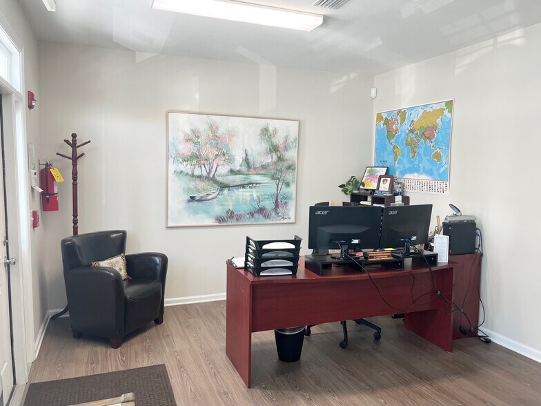 More Photos Of 172-184 Follins Ln, Saint Simons Island Office For Lease