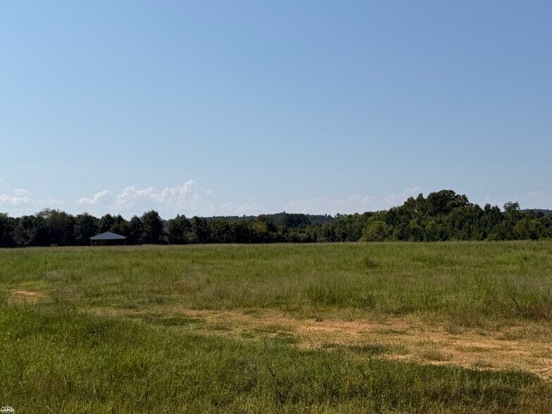 More Photos Of 145 Arena Dr, Cleveland Warehouse For Sale