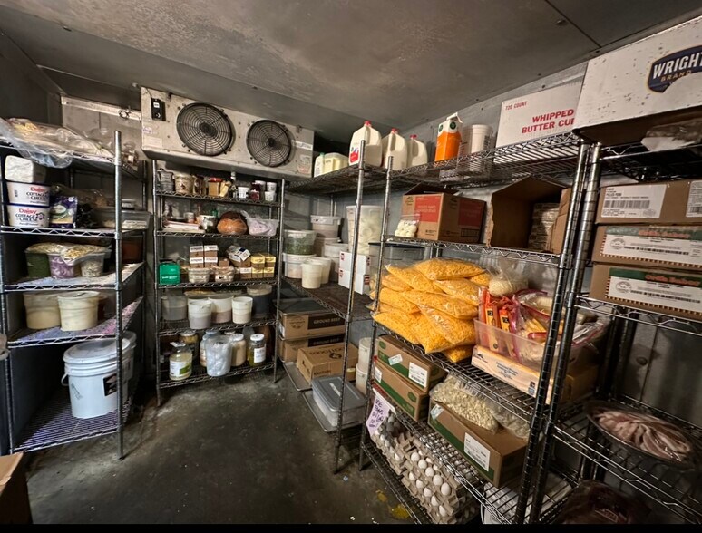 More Photos Of 524 S Dawson St, Meeker General Retail For Sale