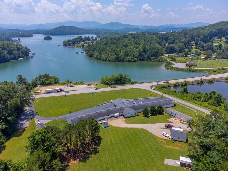 More Photos Of 40 Chatuge Ln, Hayesville Hotel For Sale