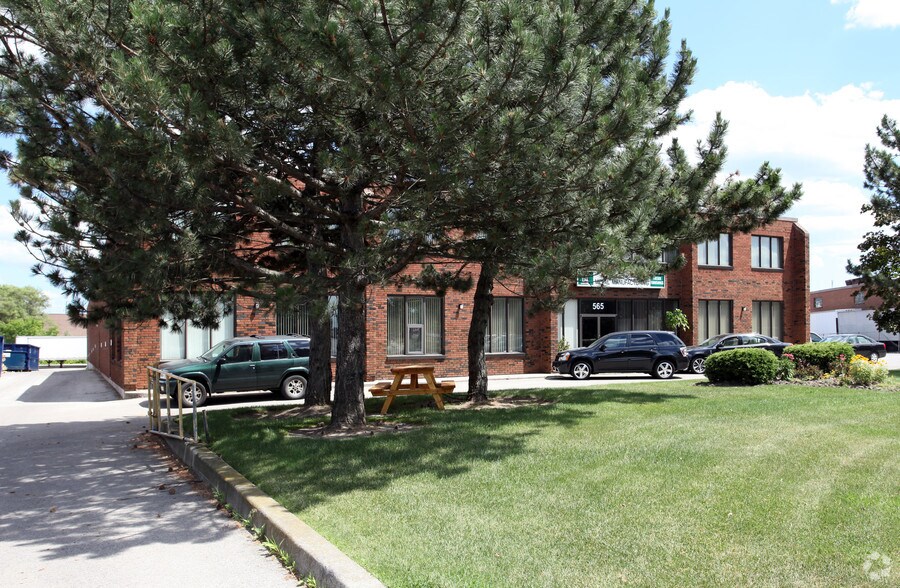 More Photos Of 565 Canarctic Dr, Toronto Manufacturing For Lease