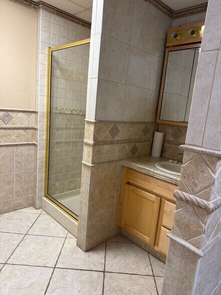 More Photos Of 150 N Walsh Dr, Casper General Retail For Lease
