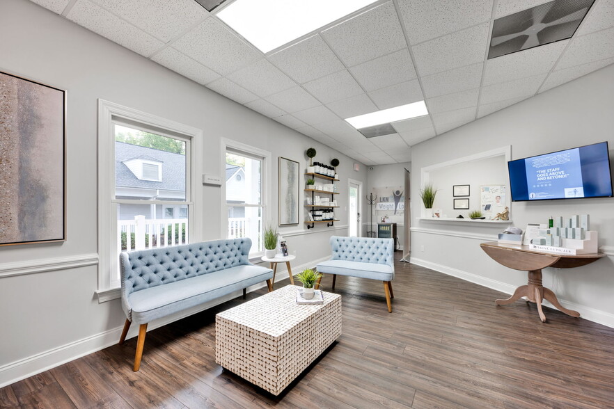 More Photos Of 20808 N Main St, Cornelius Medical For Sale