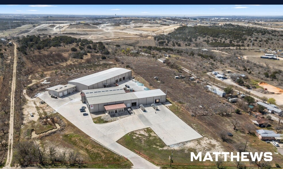 More Photos Of 800 East Watson Ln, New Braunfels Manufacturing For Lease