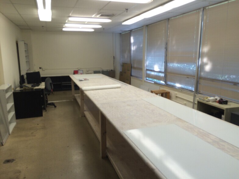 More Photos Of 65 River St, New Rochelle Showroom For Lease