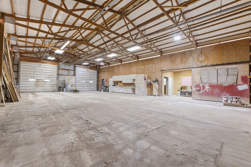 More Photos Of 9317 S Johnstown-Alexandria Rd, Johnstown Horse Stables For Sale