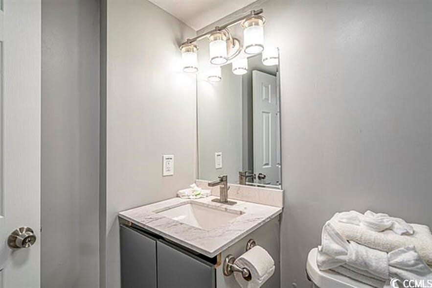 More Photos Of 2711 S Ocean Blvd, Myrtle Beach Hotel For Sale