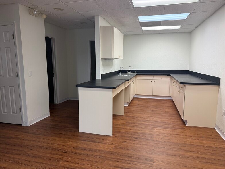 More Photos Of 1283 SW Sr-47, Lake City Medical For Lease