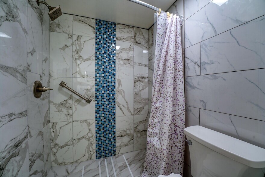 More Photos Of 107 Anastasia Blvd, Saint Augustine Hotel For Sale