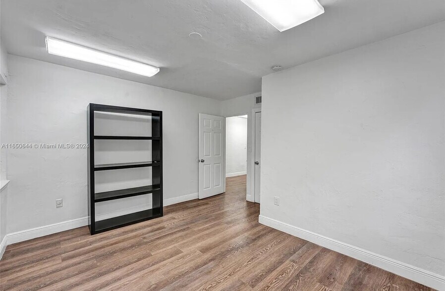 More Photos Of 1225 Alton Rd, Miami Beach Office For Lease