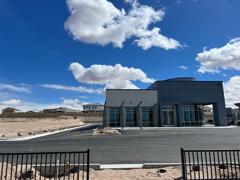 More Photos Of 550 Peyton rd, El Paso Medical For Lease