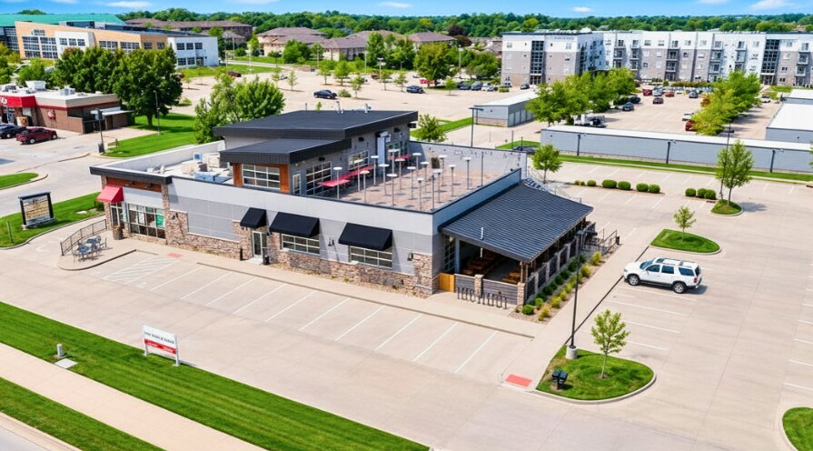 More Photos Of 810 E 1st St, Ankeny Restaurant For Sale