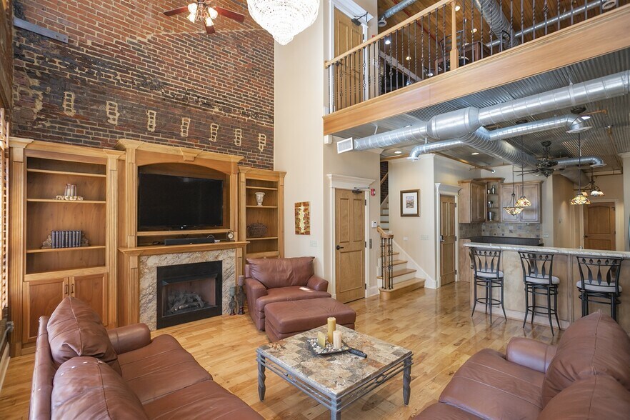More Photos Of 214 3rd Ave N, Nashville Apartments For Sale