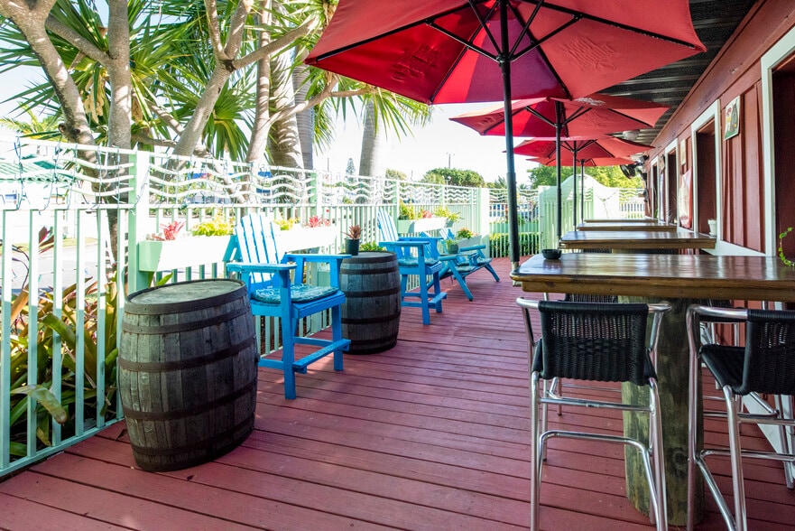 More Photos Of 1300 S Federal Hwy, Dania Restaurant For Sale