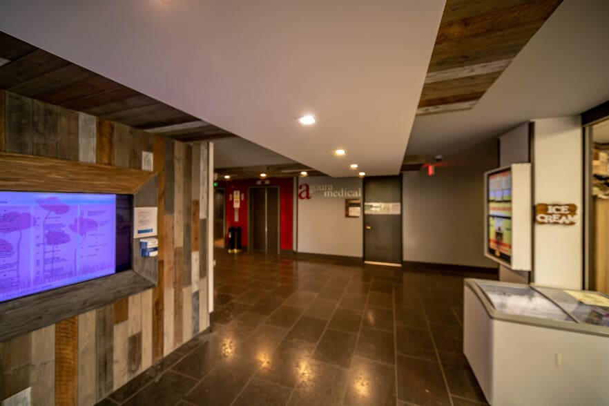 More Photos Of 29525 Canwood St, Agoura Hills Medical For Lease