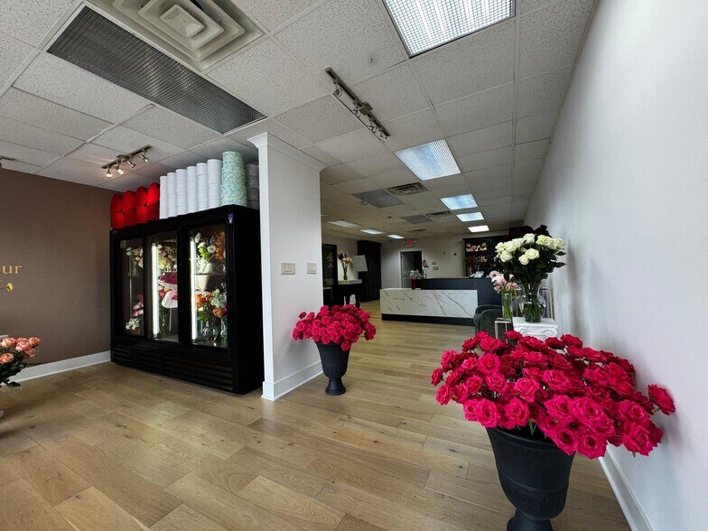 Primary Photo Of 851-881 Bustleton Pike, Richboro Unknown For Lease