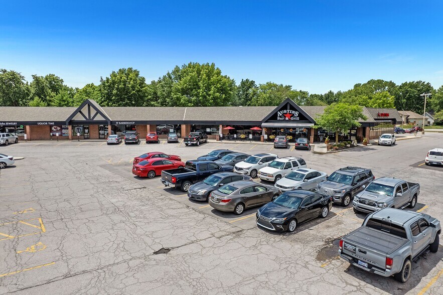 More Photos Of 2103-2149 E 151st St, Olathe Unknown For Lease