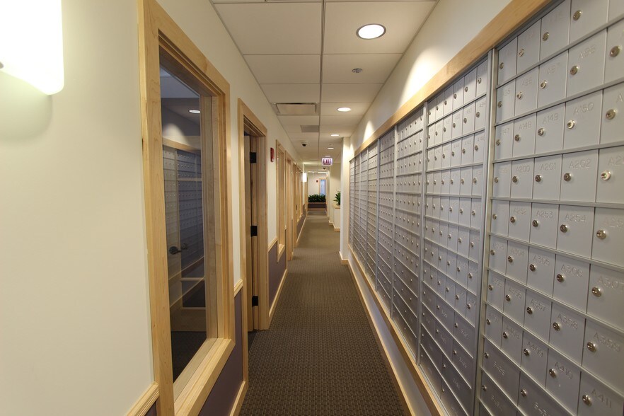 More Photos Of 625 N Michigan Ave, Chicago Office For Lease