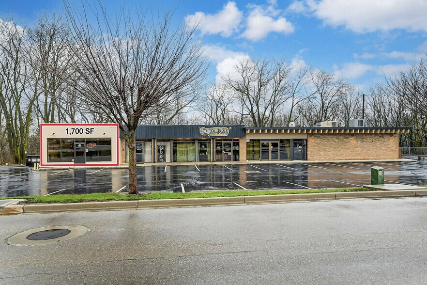 Primary Photo Of 440-448 S Main St, Englewood Unknown For Lease