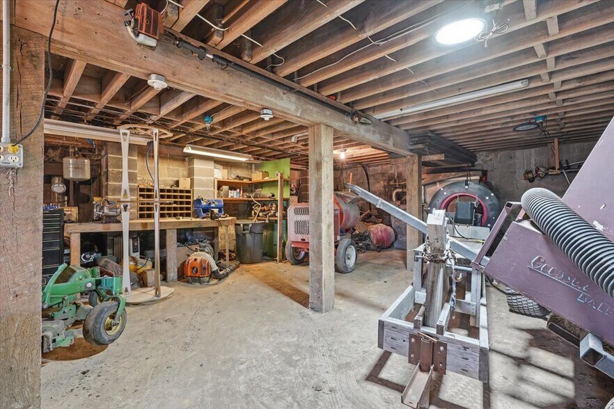 More Photos Of 1399 Purdytown Tpke, Hawley Specialty For Sale