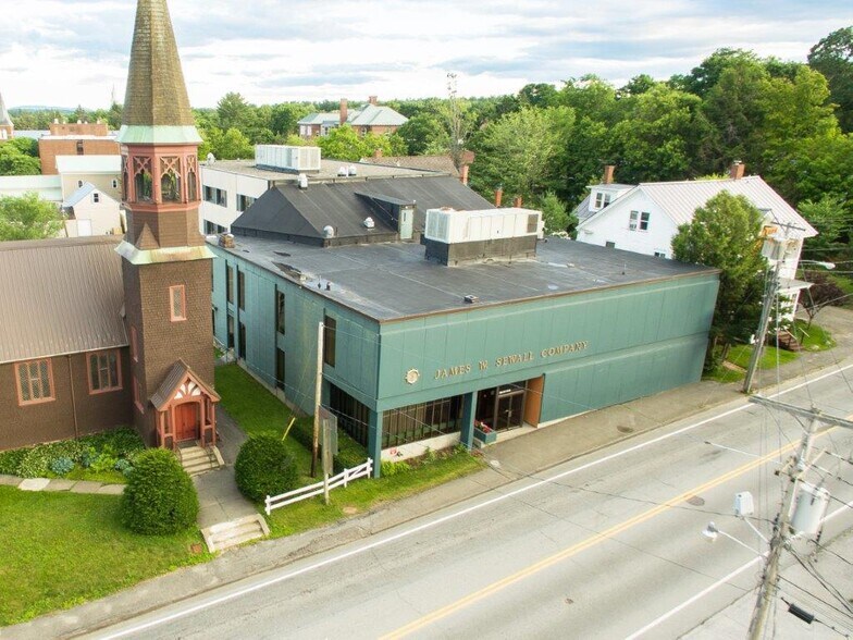 More Photos Of 136 Center St, Old Town Office For Sale