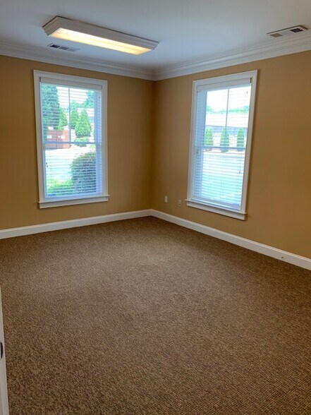More Photos Of 4080 Mcginnis Ferry Rd, Alpharetta Medical For Lease